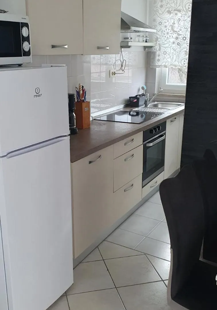 Apartment Murati Vicani