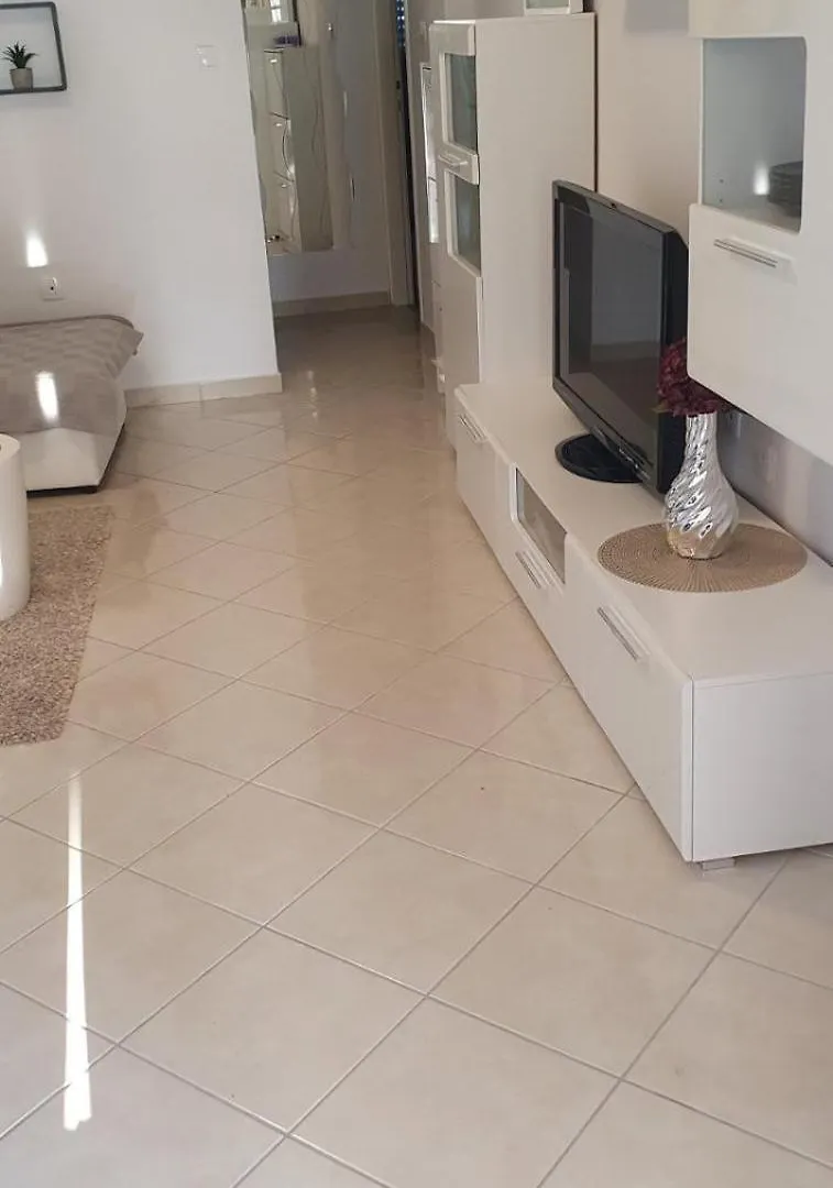 Apartment Murati Vicani 0*,